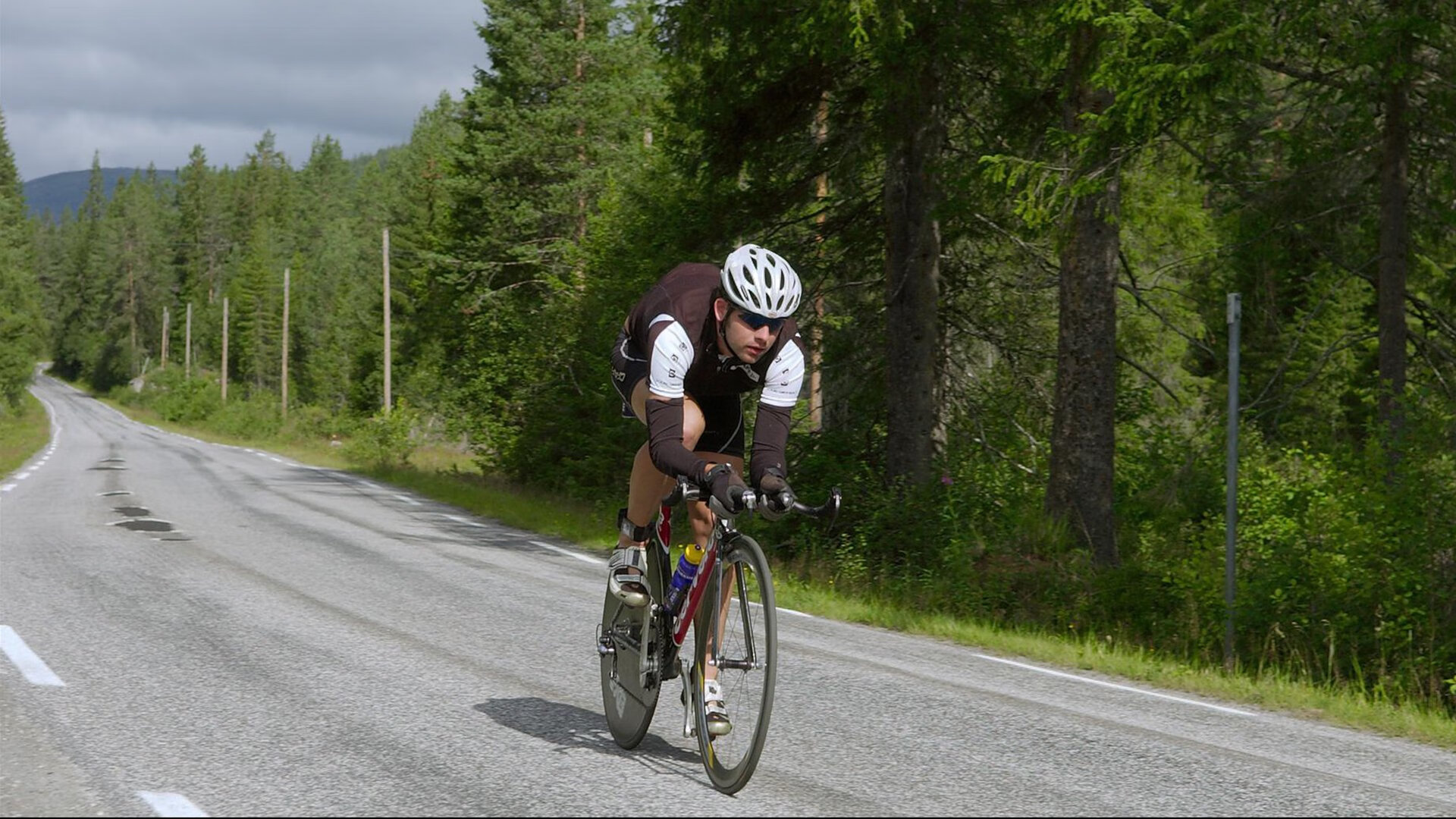 外教主导型球队是否压制本土教练发展，外教主管岗位职责说明