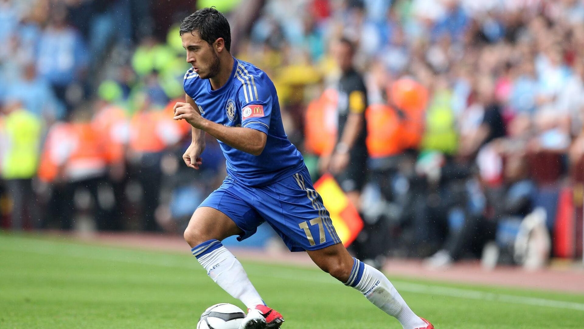 Leyu Sports (乐鱼体育)-波兰队未来发展规划：如何通过多元化训练提升队员整体能力，波兰球队强吗